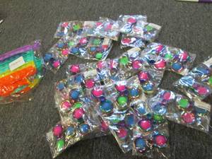 lot of fidget toys ...