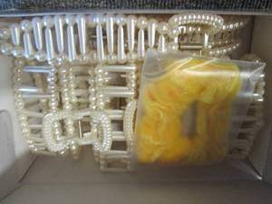 20 boxes of hairclips for womengir...