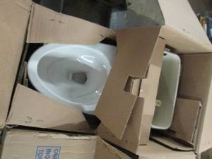 lot of 2 toilets ...