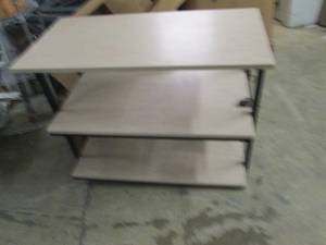 3-tier shelf 1 broken wheel ...