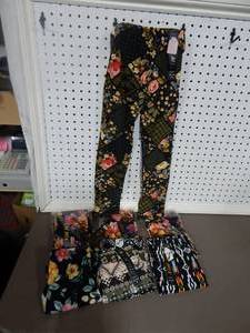 7-Kids Size M Leggings