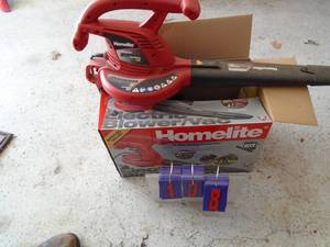 Homelite 110 volt blowervacuum. Lightly used. As shown.
