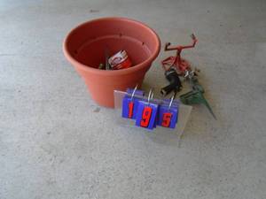 Planter & misc sprinklers & sprayers. Approx 7. As shown.