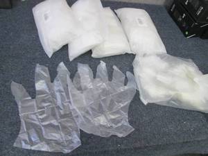 5- 200 pks Disposable Gloves...