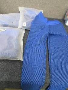 4 MinLove Medium Booty Tights...