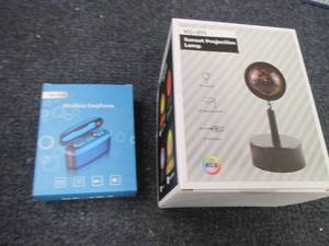 Wireless Earphones, Sunset Projecti...