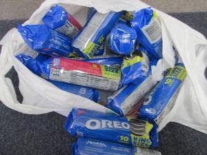 18- 4 oz pks Oreo King Size...
