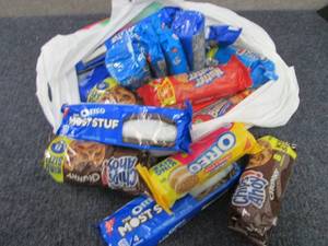 18 pks Assorted Cookie Snacks...