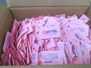 Case of 2000 pks Sweet N Low...