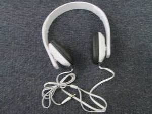 Box of 20 White Adjustable Headphon...