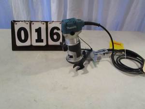 Makita Compact Router
