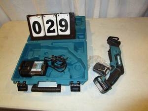 Makita Cordless Recipro Saw Kit