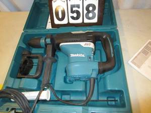 Makita 1-916 Advance AVT Rotary Hammer