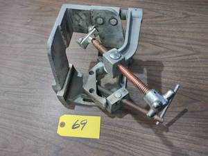 lot 69 image: Adjustable Corner Welding Clamp...