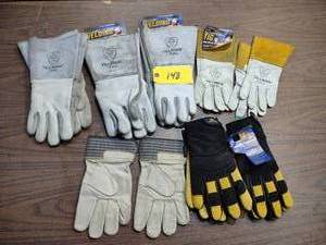 lot 148 image: Assorted Gloves...