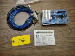 lot 176 image: Campbell Hausfeld Air Brush Kit...