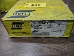 lot 255 image: Esab Dual Shield 800-B2 .045 Weldin...