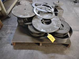 lot 272 image: Assorted Feeder Parts...