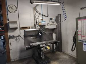 lot 25 image: Turn Pro Vertical Knee Mill, Model ...