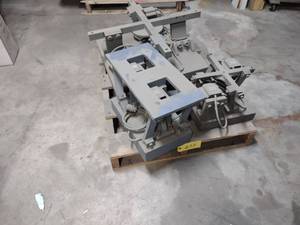 lot 277 image: Assorted Feeder Parts...