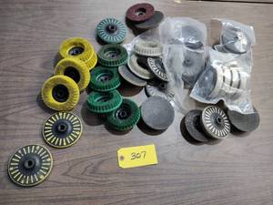 lot 307 image: Assorted Abrasives...