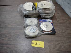 lot 314 image: Assorted Buffing Wheels...