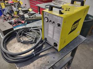 lot 22 image: Esab PCM-875 Plasma Cutter, 208-230...
