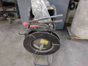lot 331 image: Signode 12 Metal Banding Cart, In...