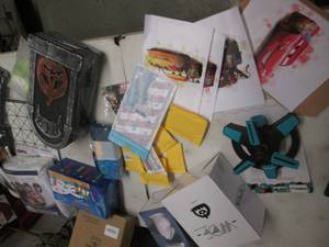 Fasteners, seasonal, bedding, toys,...