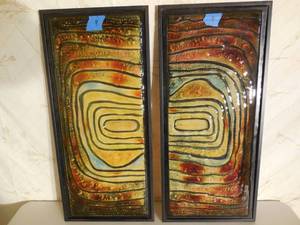 lot 9 image: 2 Piece Glass Wall Art 33x15 Each