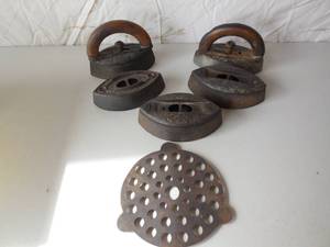 lot 58 image: 5-Antique Irons 2-Handles & 1-Plate