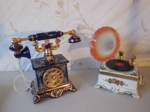 lot 69 image: 2-Bottles Made In Italy By Cesare-French Telephone & Victorian Phonograph