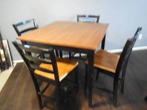 lot 85 image: High Top Table & 4-Chairs 36H x 39 x 39-Chair Seats Are 24 High