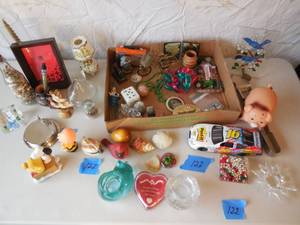 lot 122 image: Misc. Items