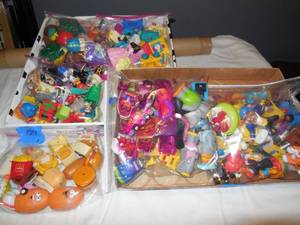 lot 127 image: Group Of McDonalds Toys & Misc. Collectibles