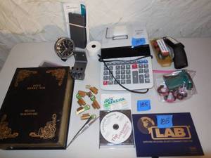 lot 185 image: Office Related Large Calculator Machine With Paper Print Out