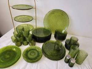 lot 52 image: Anchor Hocking Green Soreno Dinnerware