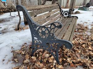 lot 81 image: English Park Bench