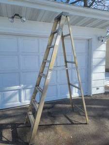 lot 112 image: Keller 8 Painters Ladder