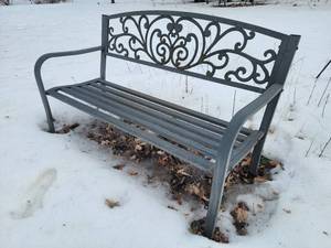 lot 106 image: Metal Garden Bench