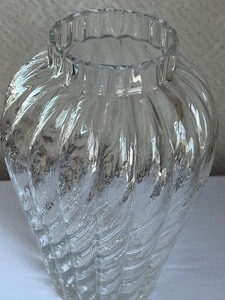 lot 2 image: Tiffany & Co Large Vase