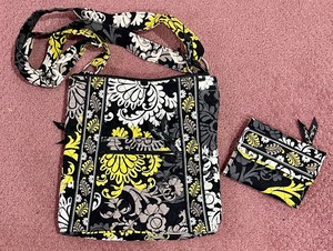 lot 156 image: Vera Bradley Purses and Wallet