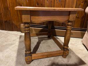 lot 215 image: Wooden End Table