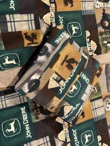 lot 259 image: 2 John Deere Blankets and Throw Pillow