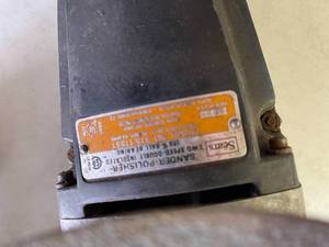 lot 264 image: 2 Craftsman Grinders  Polishers