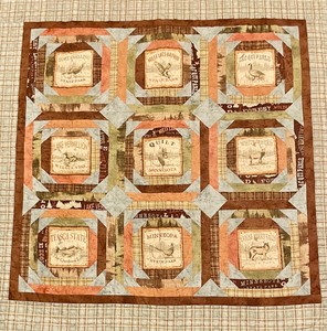 lot 298 image: Minnesota Themed Quilt Textile