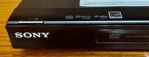 lot 371 image: Sony DVD Player with Remote