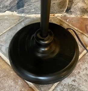 lot 336 image: Fantastic Floor Lamp