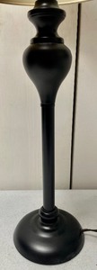 lot 327 image: Lovely Table Lamp