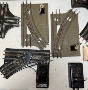 lot 308 image: Lionel Train Tracks
